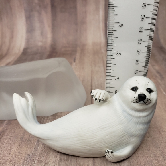 Vintage The Franklin Mint Snow Pup on Ice White Seal 1987 Humane Society - Picture 9 of 14